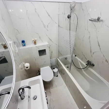 Modern Victoriei, Old Town Apartment